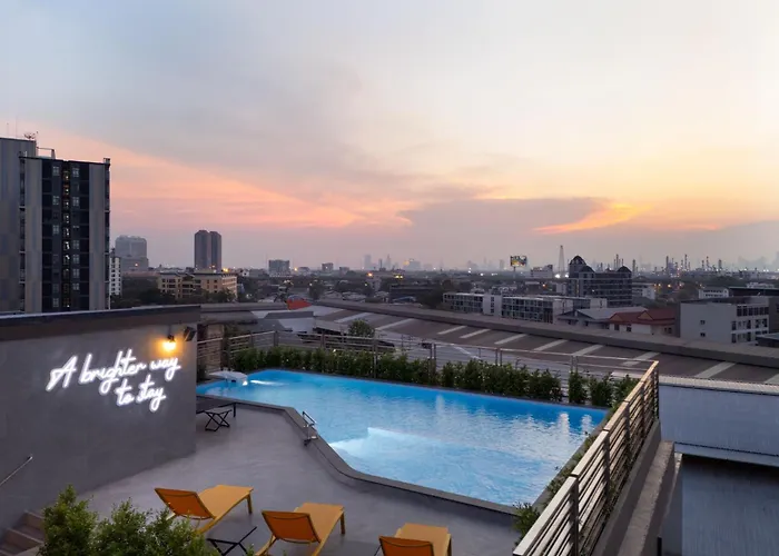 Lumen Udomsuk Station Hotel Bangkok