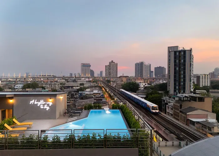 Lumen Udomsuk Station Hotel Bangkok